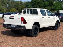 2023 Toyota Hilux 2.4 D-4D Double Cab SR 4×4