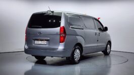 2019  Hyundai  El nuevo Grand Starex  Van 3 plazas  Smart