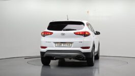 2017  Hyundai  Tucson  Diésel 1.7 2WD  Moderno
