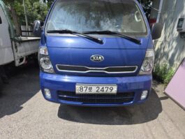 2014  Camión de carga  Kia Asia  Bongo III  1 tonelada  King Cab CRDI